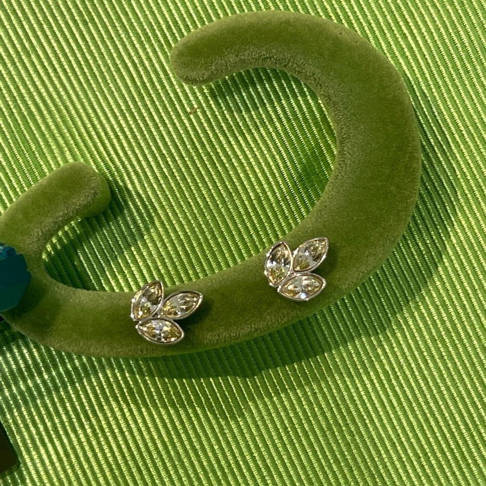 Swarovski Leaf earrings
